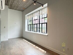 20 Sunnyside St in Boston, MA - Building Photo - Building Photo