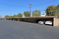 Euclid Park Apartments in Santa Ana, CA - Building Photo - Building Photo