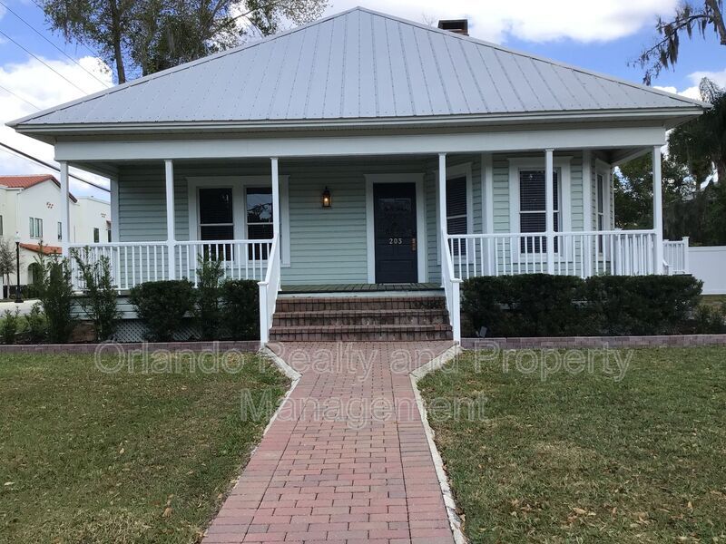 203 S Main St in Winter Garden, FL - Building Photo