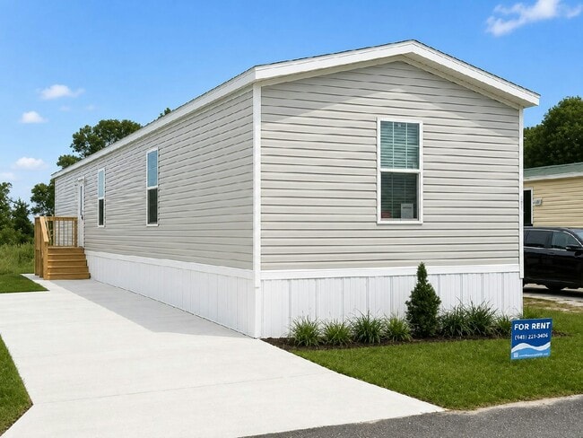 property at 204 Lakeside Garden Cir