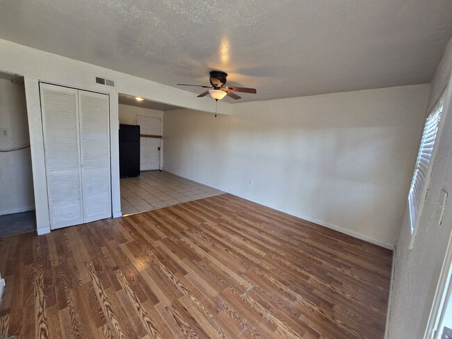 507 Saint Robert Dr in Sauget, IL - Foto de edificio - Building Photo