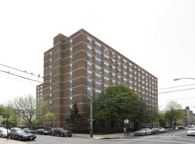 Catherine Sheridan Houses in Astoria, NY - Building Photo - Building Photo