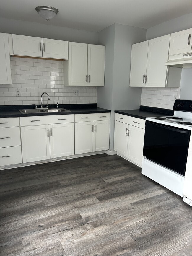 6713 52nd St in Indianapolis, IN - Building Photo - Building Photo