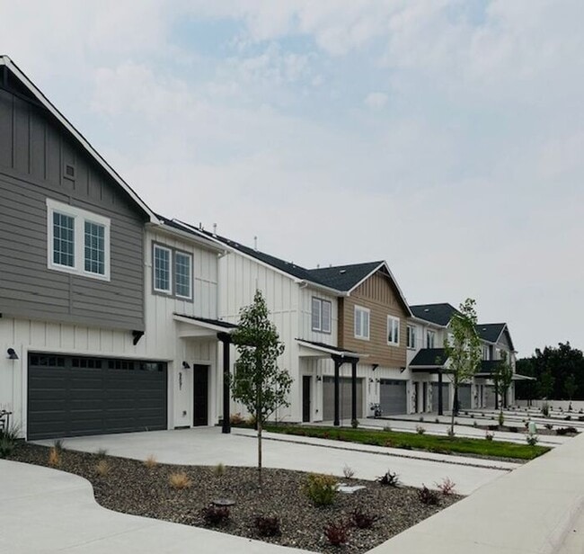 1419 S Union Square Ave in Boise, ID - Building Photo - Building Photo