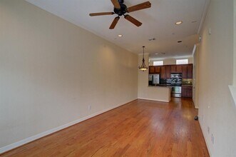 1913 Gillette St in Houston, TX - Building Photo - Building Photo