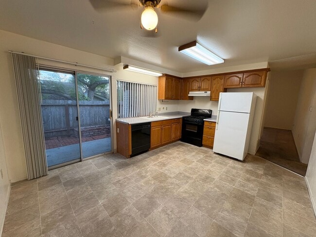 property at 10858 Tierrasanta Blvd