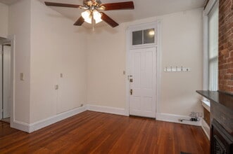 215 E University Ave in Cincinnati, OH - Foto de edificio - Building Photo