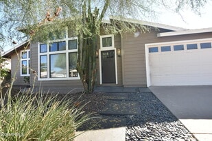 4039 E Yawepe St in Phoenix, AZ - Building Photo