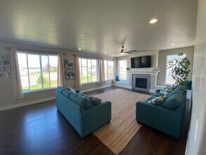 6548 Cumbre Vista Wy in Colorado Springs, CO - Building Photo - Building Photo