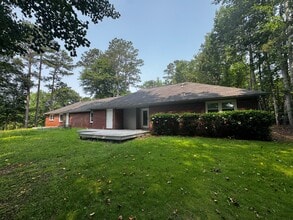 1088 Pierce Rd in Phenix City, AL - Building Photo - Building Photo