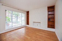 2101 Fountain View Dr photo'