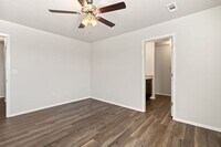 2703A N Sidney St photo'
