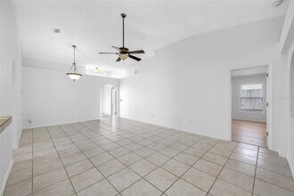 31701 Shin Ct in Wesley Chapel, FL - Building Photo - Building Photo