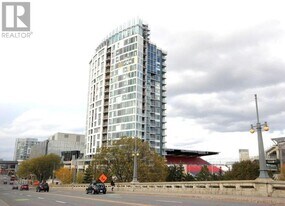 1035 Bank St in Ottawa, ON - Building Photo