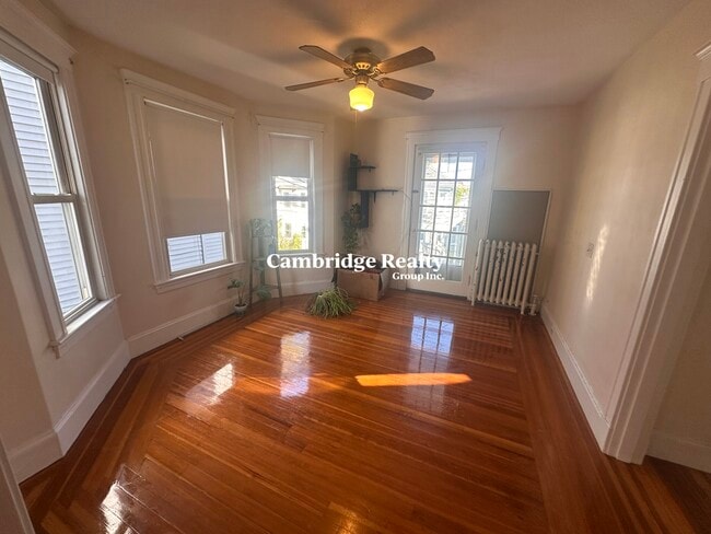 39 Magnus Ave, Unit 2T