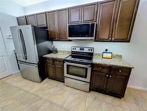 3561 Forest Hill Blvd in Palm Springs, FL - Building Photo - Building Photo