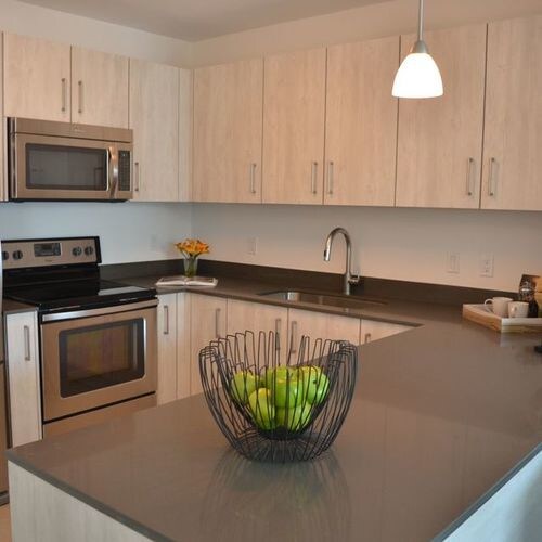 7525 E Treasure Dr-Unit -905 in North Bay Village, FL - Building Photo