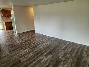 806 96th Ave NE, Unit A in Lake Stevens, WA - Foto de edificio - Building Photo