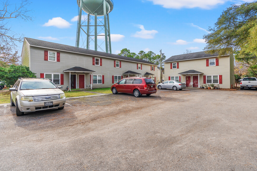 701 38th N ave in Myrtle Beach, SC - Building Photo