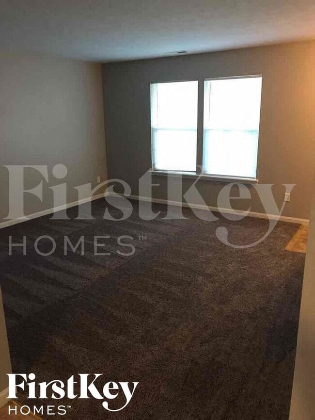 10850 Snowdrop Way in Indianapolis, IN - Building Photo - Building Photo