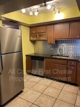 7430 Sunshine Skyway Ln in St. Petersburg, FL - Building Photo - Building Photo