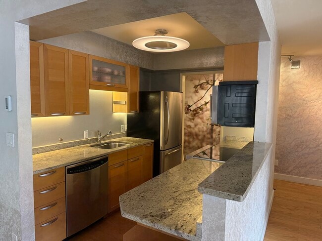 1120 8th Ave, Unit 704 in Seattle, WA - Building Photo - Building Photo