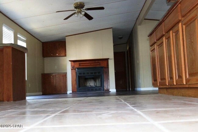 5011 Lake Dr in Panama City, FL - Building Photo - Building Photo