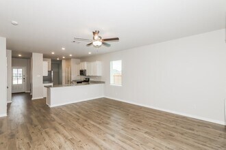 401 San Miguel Crk Dr in Katy, TX - Building Photo - Building Photo