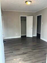 1709 W 4th St in Freeport, TX - Building Photo - Building Photo