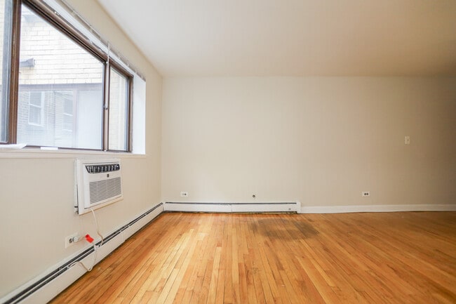 5847 N Kenmore Ave, Unit #325 in Chicago, IL - Building Photo - Building Photo