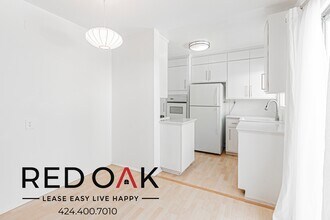 1327 Laurel Ave in West Hollywood, CA - Building Photo - Building Photo