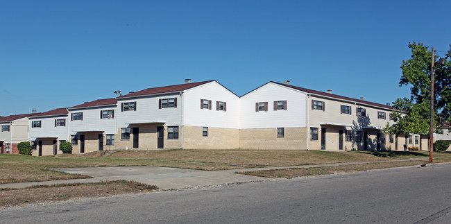 Northland Village Apartments in Dayton, OH - Foto de edificio - Building Photo