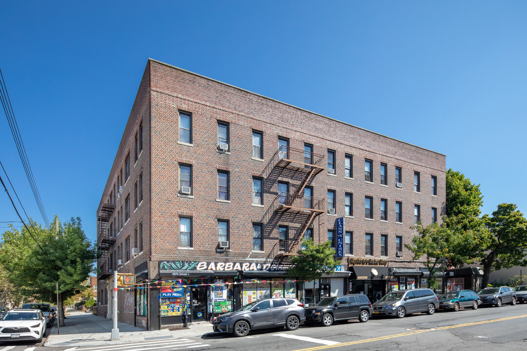 10-71 Cypress Ave in Ridgewood, NY - Building Photo