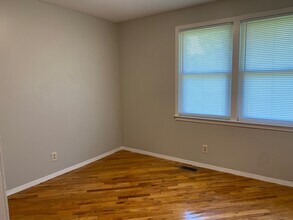 27 Briarwood Ln in Jackson, TN - Building Photo - Building Photo