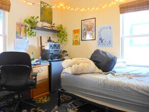 10 Darling St in Boston, MA - Foto de edificio - Building Photo