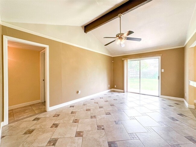 12314 Astoria Blvd in Houston, TX - Building Photo - Building Photo