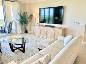6597 Nicholas Blvd in Naples, FL - Building Photo - Building Photo