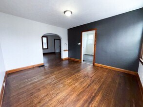 1342 S Champion Ave in Columbus, OH - Building Photo - Building Photo