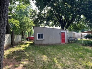312 N 6th St in Noble, OK - Building Photo - Building Photo