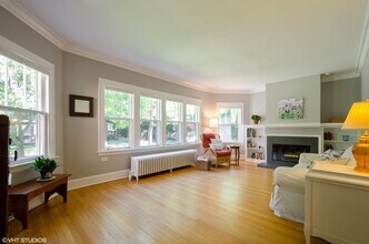 3016 Thayer St in Evanston, IL - Building Photo - Building Photo