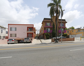 428 S Wilton Pl in Los Angeles, CA - Building Photo - Building Photo