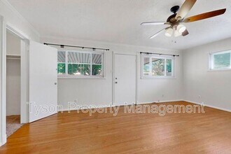 1028 Princeton Dr NE in Albuquerque, NM - Building Photo - Building Photo