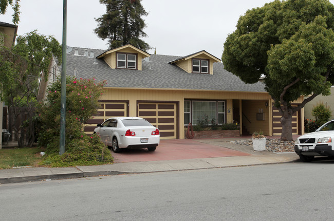 45 West Fortieth in San Mateo, CA - Foto de edificio - Building Photo