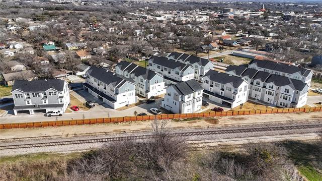 525 W Collins in Stephenville, TX - Building Photo - Building Photo