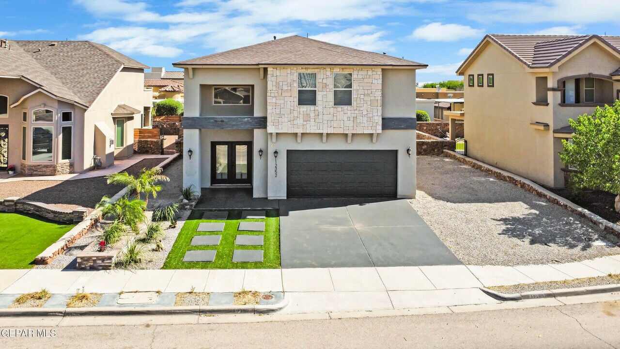 12352 Stansbury Dr in El Paso, TX - Building Photo