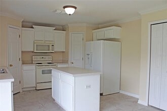 8067 Settlers Creek Cir in Lakeland, FL - Building Photo - Building Photo