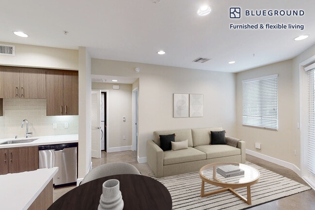 7400 Center Ave in Huntington Beach, CA - Building Photo - Building Photo
