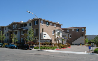 13003-13069 Evening Creek Dr in San Diego, CA - Building Photo