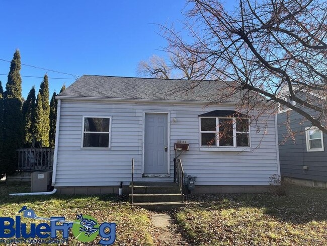 property at 1131 S Greenwood Ave