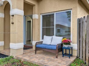 7879 NW 193rd Ter in Hialeah, FL - Building Photo - Building Photo